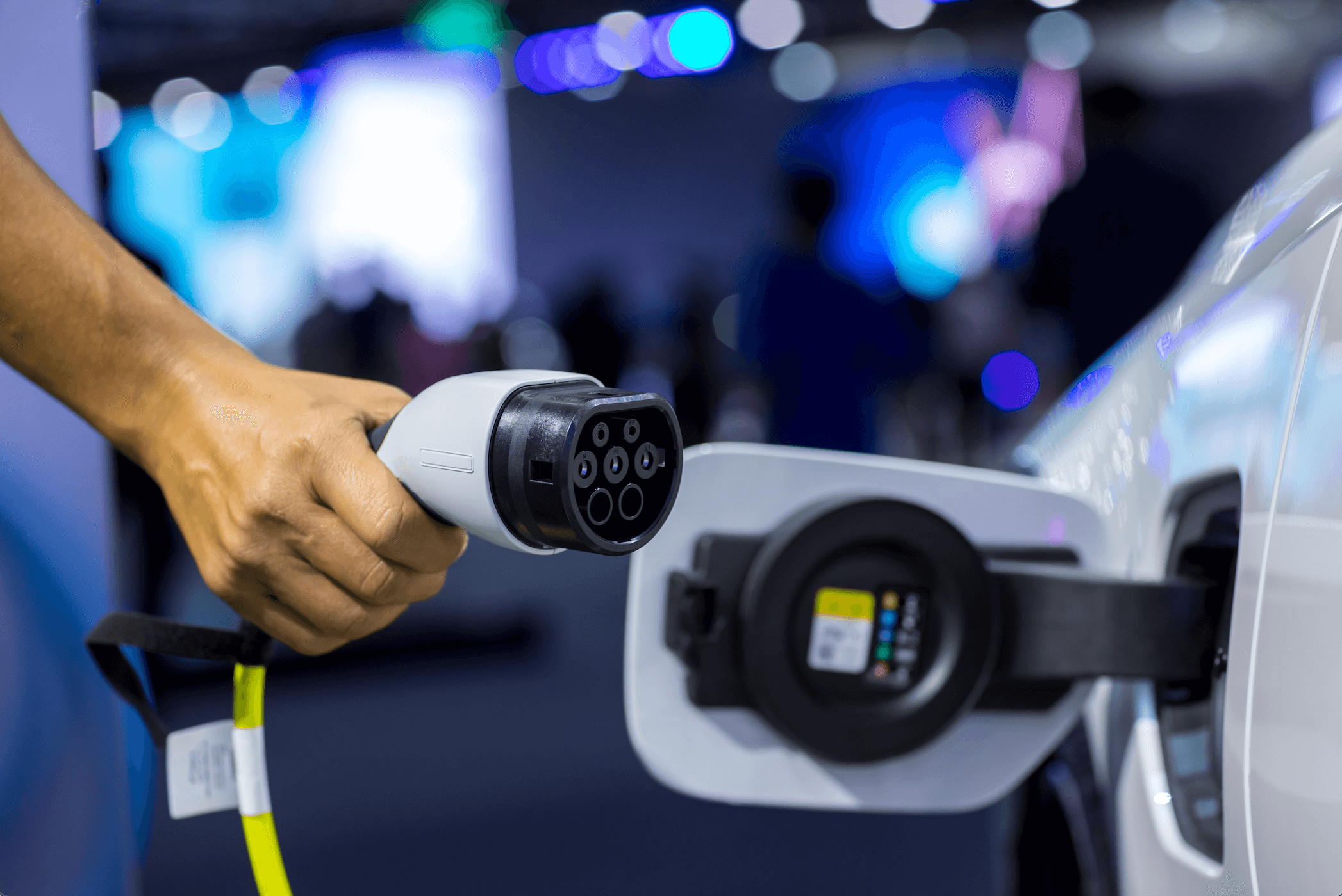 Charging electric vehicle